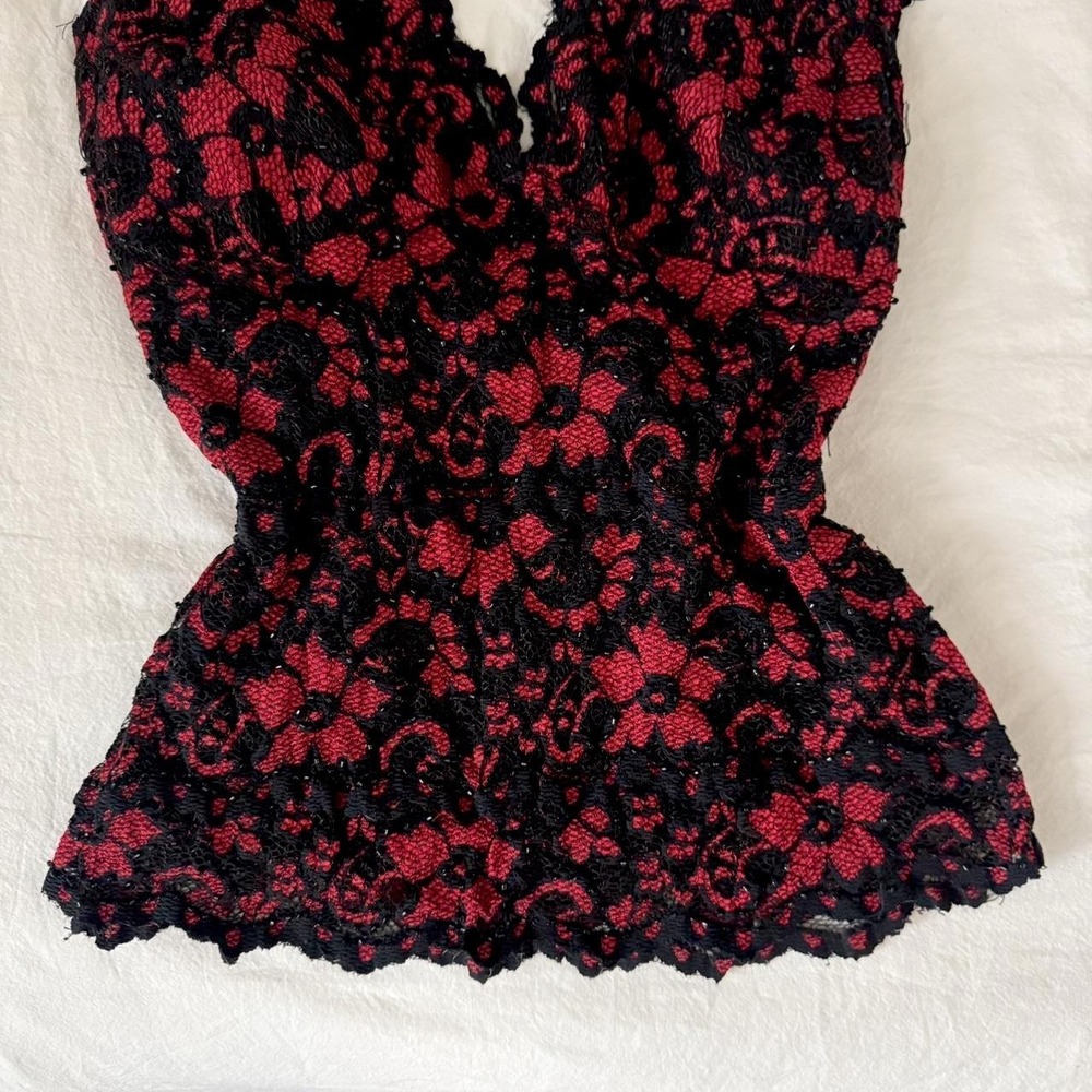 Y2K 2000s Cachè Mall Goth Black and red lace beaded halter top - Picture 3 of 7